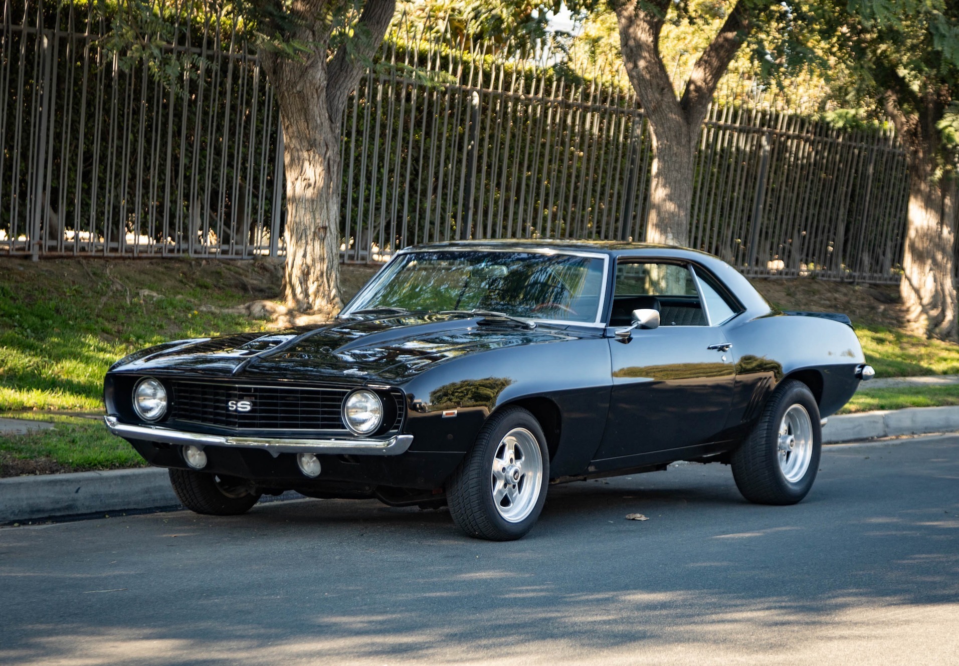 1969-chevrolet-camaro-9jg456xv